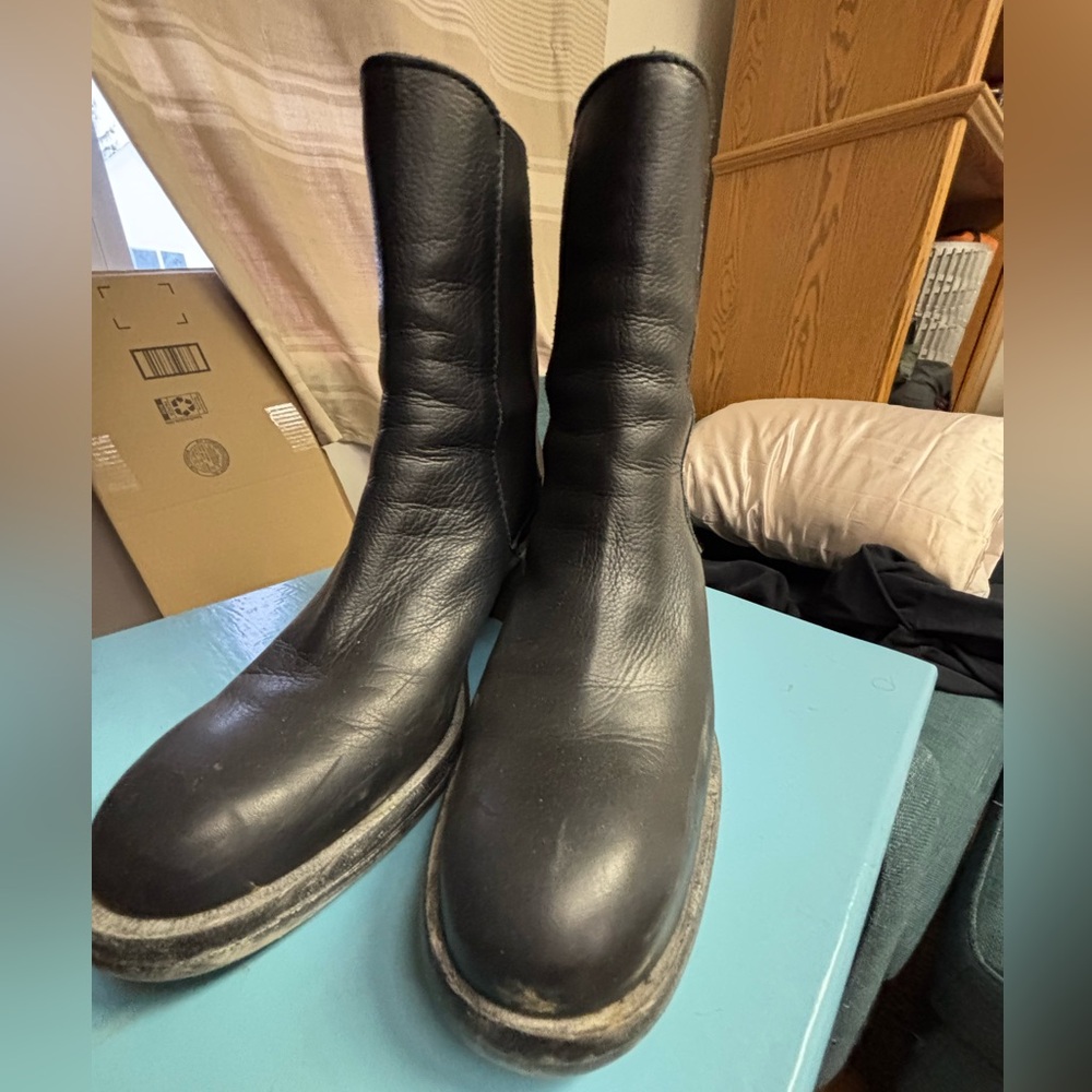 Free People Chelsea boots women US 9 EU 39